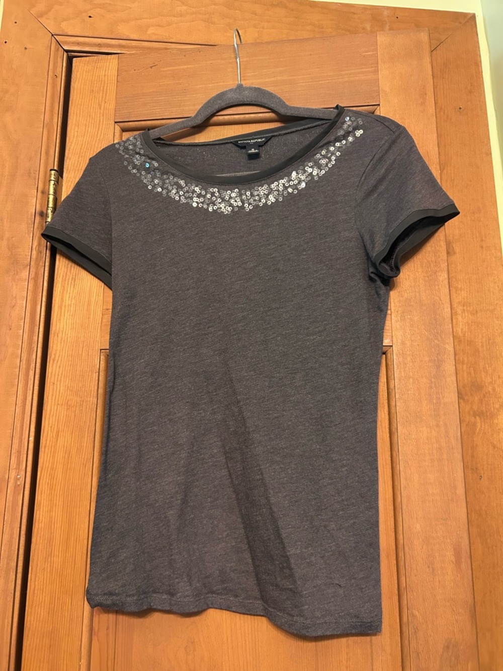 Banana Republic Gray Short-Sleeve Sequin Scoop Neck Tee